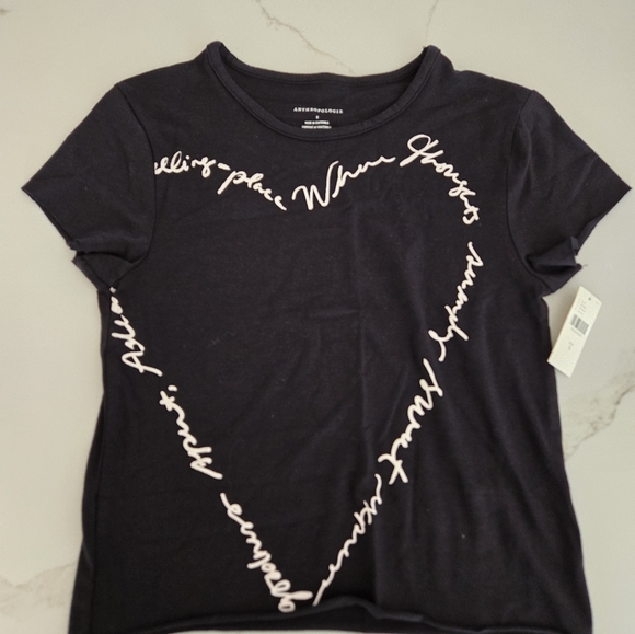 NWT The Evan Short-Sleeve Graphic Raw-Edge Baby Tee - Picture 2 of 6